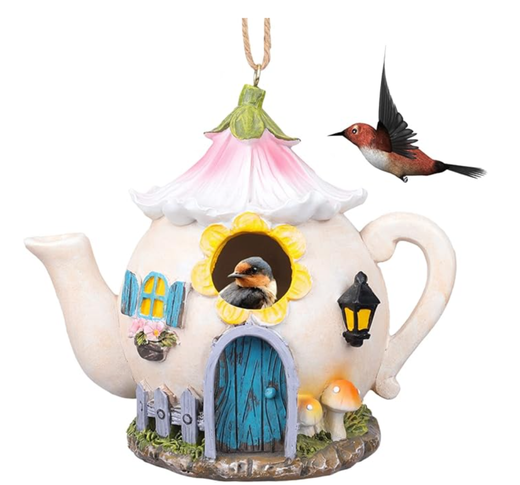 Teapot birdhouse